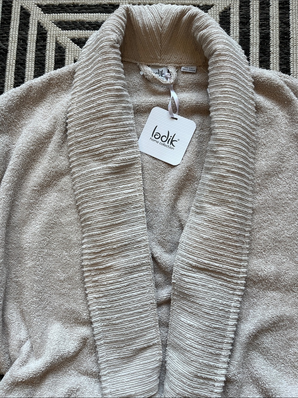 Men’s Terry Towel Shawl-Collar Oversized Bath Robe in Beige/Tan
